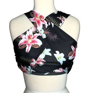 Floral black white pink criss cross sports bra exercise top in women’s small